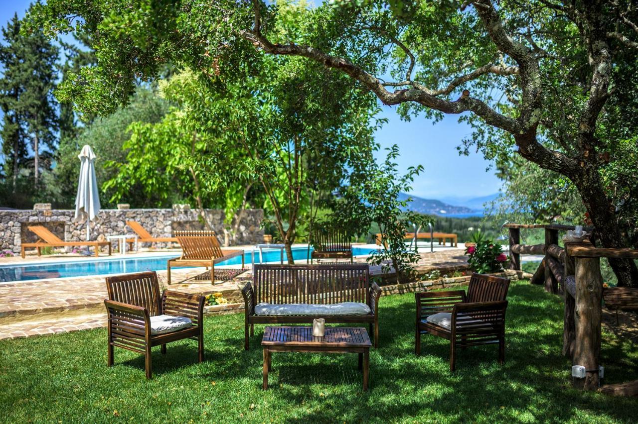 Villa Fioraki Pouládes エクステリア 写真