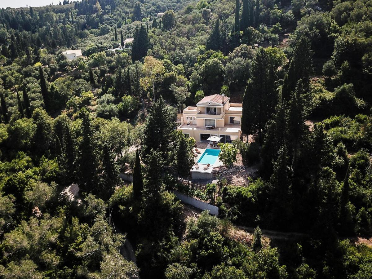 Villa Fioraki Pouládes エクステリア 写真