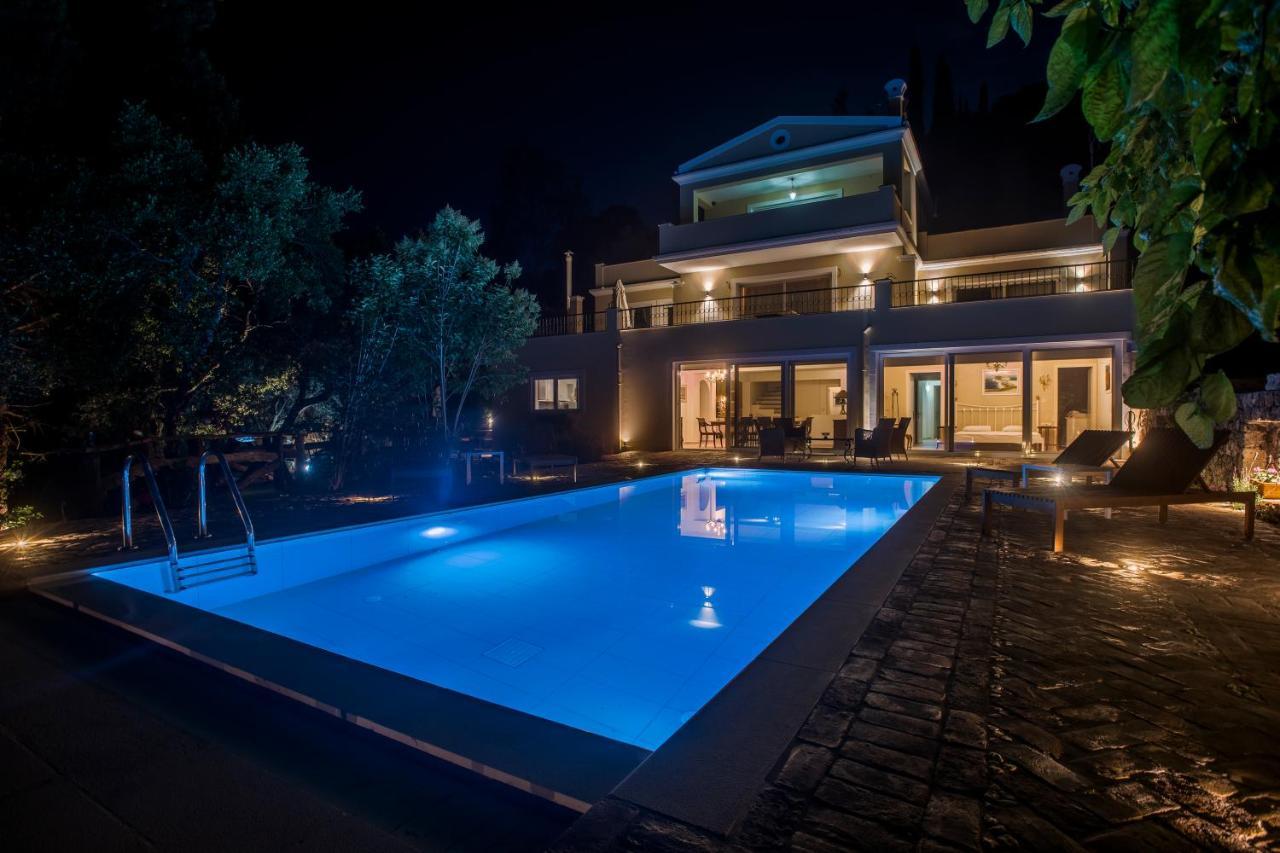 Villa Fioraki Pouládes エクステリア 写真